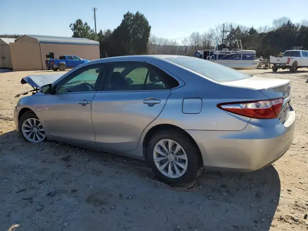 4T1BF1FK0GU542476 2016 TOYOTA CAMRY - Image 2
