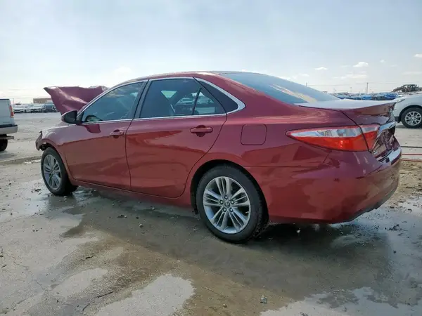 4T1BF1FK0GU544874 2016 TOYOTA CAMRY - Image 2