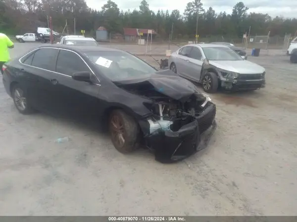 4T1BF1FK0GU545586 2016 TOYOTA CAMRY - Image 1