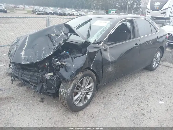 4T1BF1FK0GU545765 2016 TOYOTA CAMRY - Image 2
