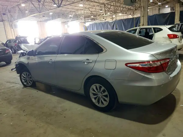 4T1BF1FK0GU547242 2016 TOYOTA CAMRY - Image 2