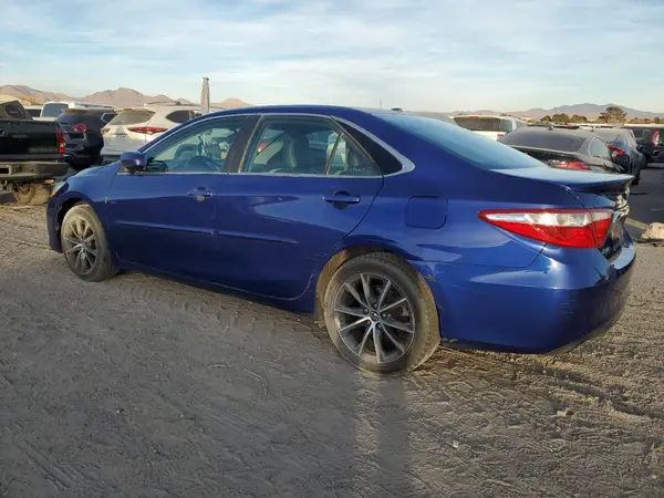 4T1BF1FK0GU549704 2016 TOYOTA CAMRY - Image 2