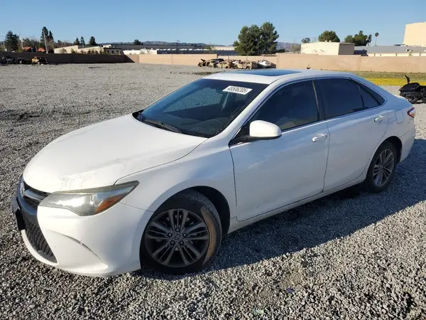 4T1BF1FK0GU550822 2016 TOYOTA CAMRY - Image 1