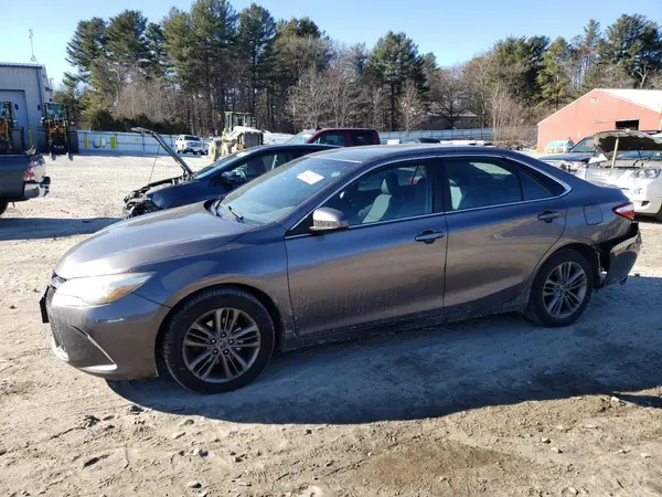 4T1BF1FK0GU551596 2016 TOYOTA CAMRY - Image 1