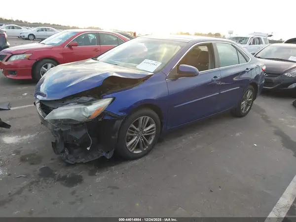 4T1BF1FK0GU552232 2016 TOYOTA CAMRY - Image 2