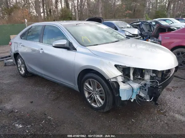 4T1BF1FK0GU554286 2016 TOYOTA CAMRY - Image 1