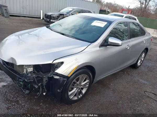 4T1BF1FK0GU554286 2016 TOYOTA CAMRY - Image 2