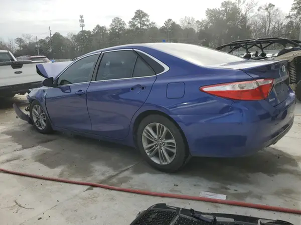 4T1BF1FK0GU557477 2016 TOYOTA CAMRY - Image 2