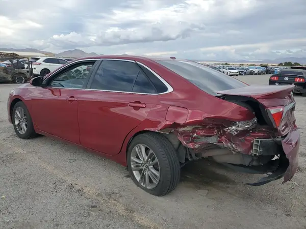 4T1BF1FK0GU560766 2016 TOYOTA CAMRY - Image 2