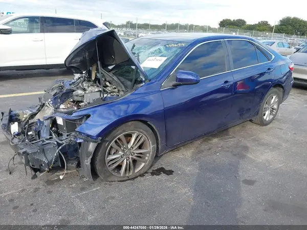 4T1BF1FK0GU566003 2016 TOYOTA CAMRY - Image 2
