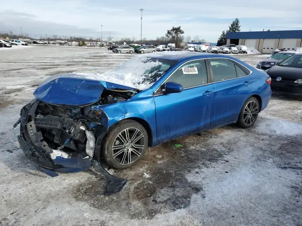 4T1BF1FK0GU566048 2016 TOYOTA CAMRY - Image 1