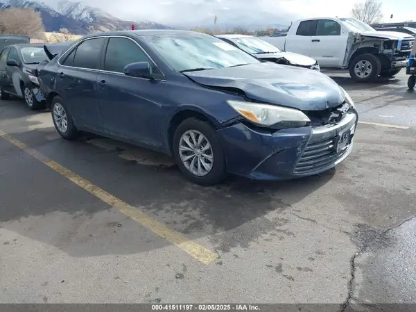 4T1BF1FK0GU566437 2016 TOYOTA CAMRY - Image 1