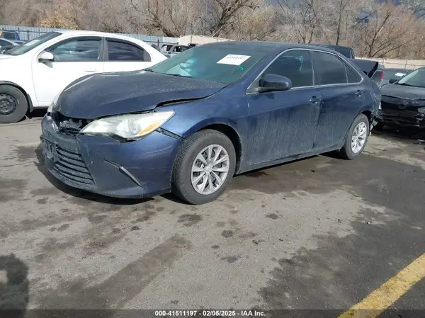 4T1BF1FK0GU566437 2016 TOYOTA CAMRY - Image 2