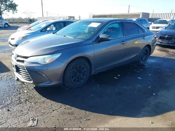 4T1BF1FK0GU567345 2016 TOYOTA CAMRY - Image 2