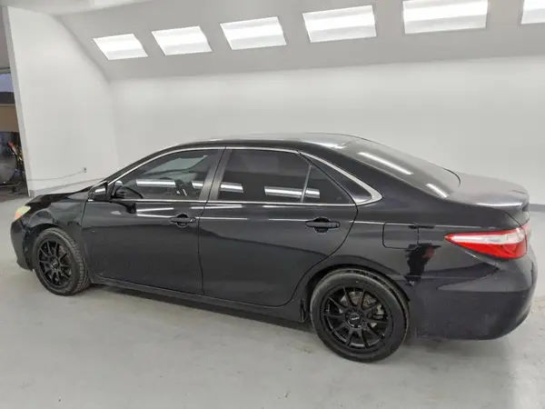 4T1BF1FK0GU567863 2016 TOYOTA CAMRY - Image 2