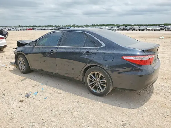 4T1BF1FK0GU569824 2016 TOYOTA CAMRY - Image 2