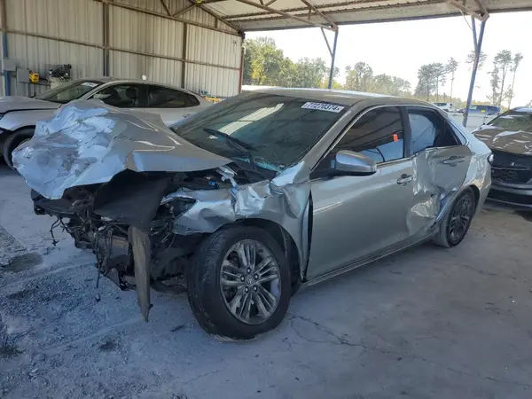 4T1BF1FK0GU571072 2016 TOYOTA CAMRY - Image 1
