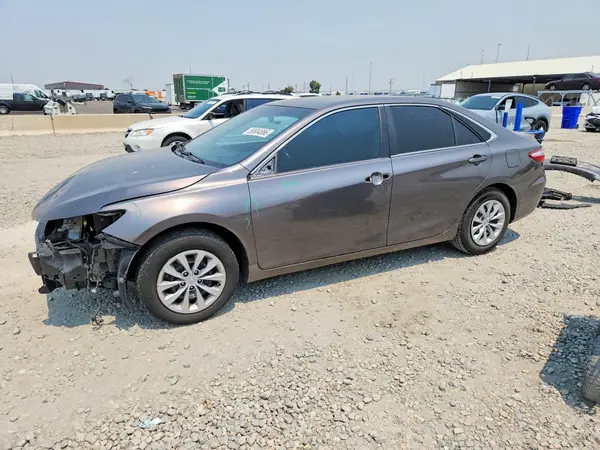 4T1BF1FK0GU571735 2016 TOYOTA CAMRY - Image 1