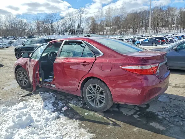 4T1BF1FK0GU578751 2016 TOYOTA CAMRY - Image 2