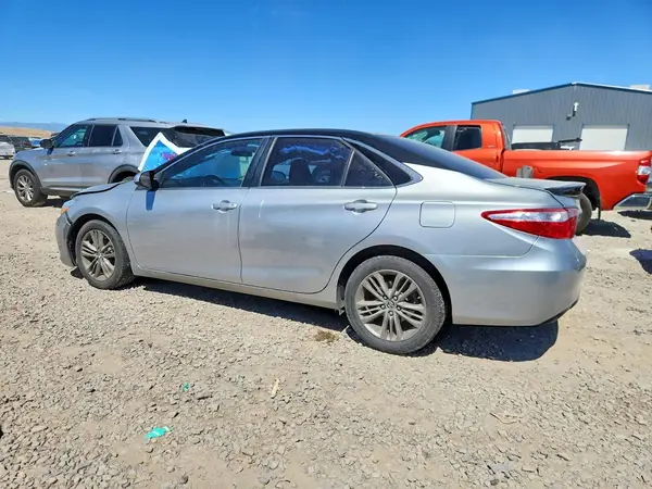 4T1BF1FK0GU579396 2016 TOYOTA CAMRY - Image 2