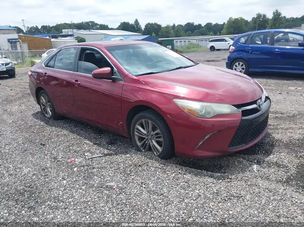 4T1BF1FK0GU579544 2016 TOYOTA CAMRY - Image 1