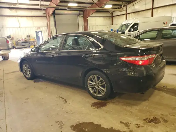 4T1BF1FK0GU580161 2016 TOYOTA CAMRY - Image 2