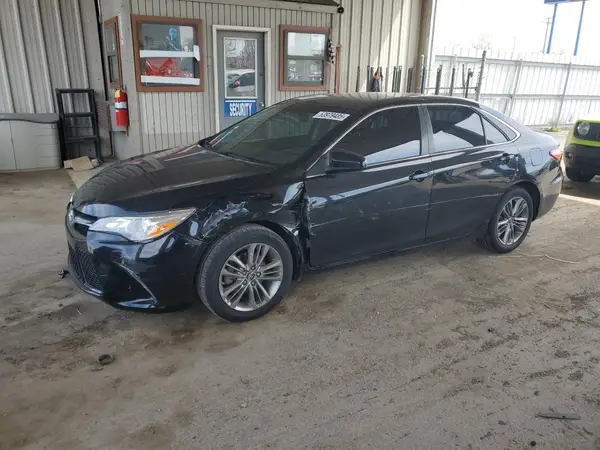 4T1BF1FK0GU583318 2016 TOYOTA CAMRY - Image 1