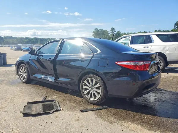 4T1BF1FK0GU583397 2016 TOYOTA CAMRY - Image 2
