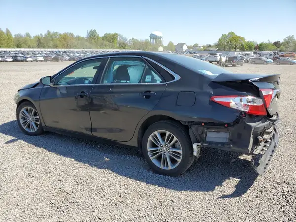 4T1BF1FK0GU584520 2016 TOYOTA CAMRY - Image 2