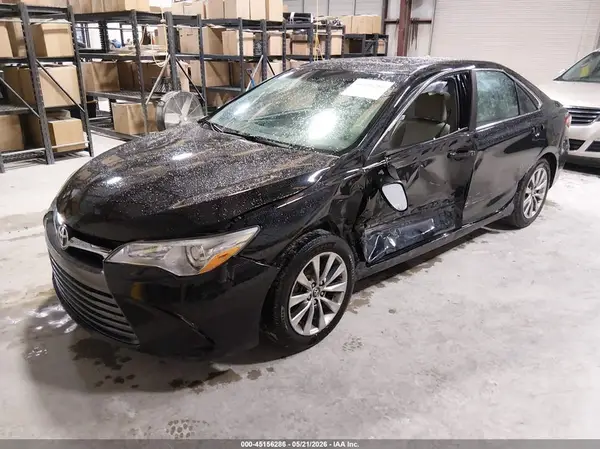 4T1BF1FK0GU588115 2016 TOYOTA CAMRY - Image 2