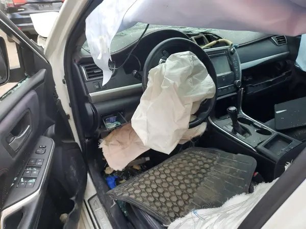 4T1BF1FK0GU588521 2016 TOYOTA CAMRY - Image 8