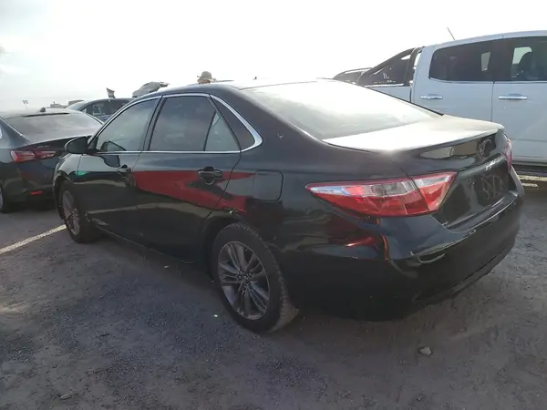 4T1BF1FK0GU591225 2016 TOYOTA CAMRY - Image 2