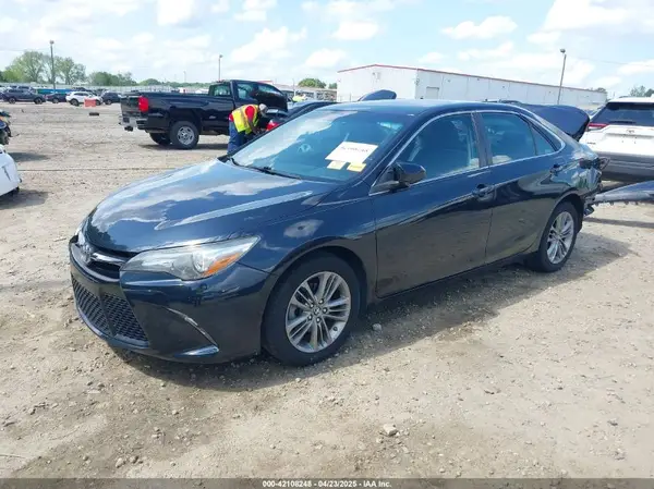 4T1BF1FK0GU591564 2016 TOYOTA CAMRY - Image 2