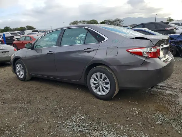 4T1BF1FK0GU591886 2016 TOYOTA CAMRY - Image 2