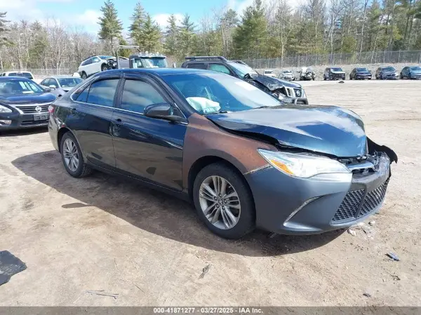 4T1BF1FK0GU592567 2016 TOYOTA CAMRY - Image 1