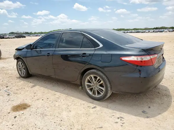 4T1BF1FK0GU592830 2016 TOYOTA CAMRY - Image 2