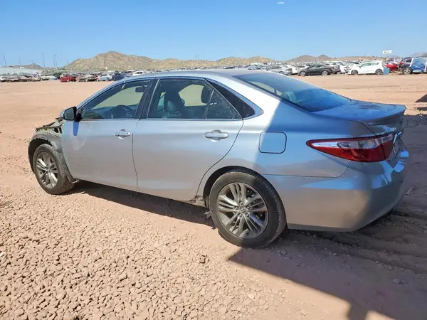 4T1BF1FK0GU596408 2016 TOYOTA CAMRY - Image 2