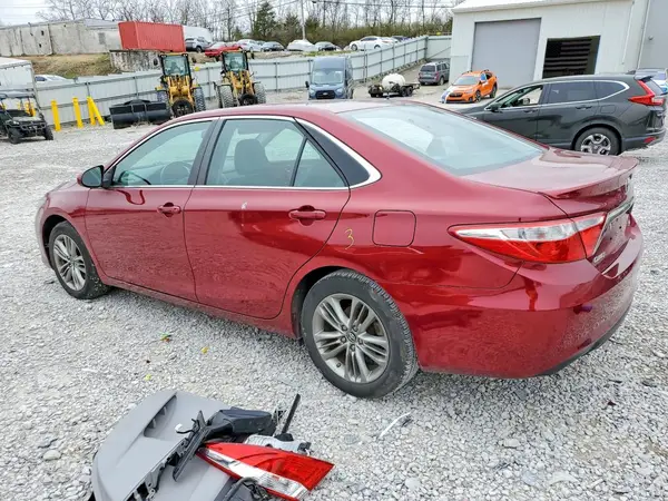 4T1BF1FK0GU596439 2016 TOYOTA CAMRY - Image 2