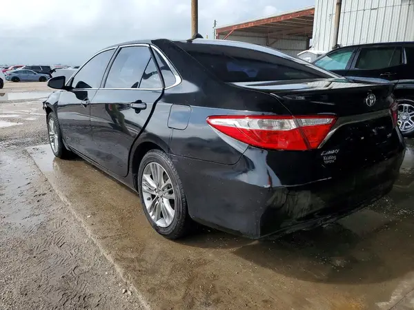 4T1BF1FK0GU597784 2016 TOYOTA CAMRY - Image 2