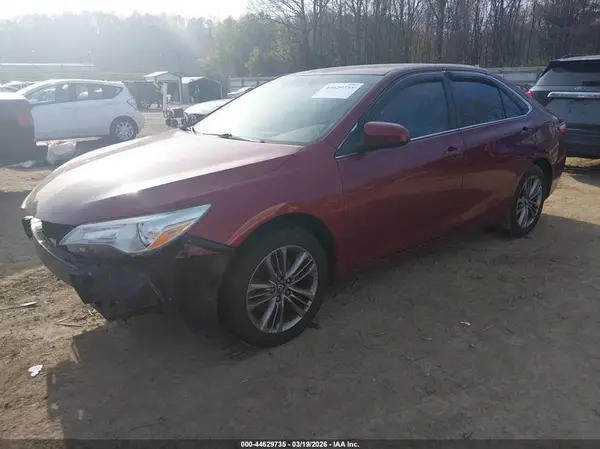 4T1BF1FK0GU598790 2016 TOYOTA CAMRY - Image 2