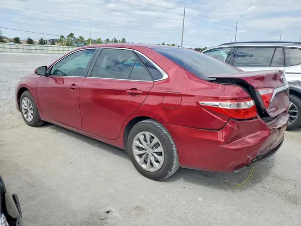 4T1BF1FK0GU606547 2016 TOYOTA CAMRY - Image 2