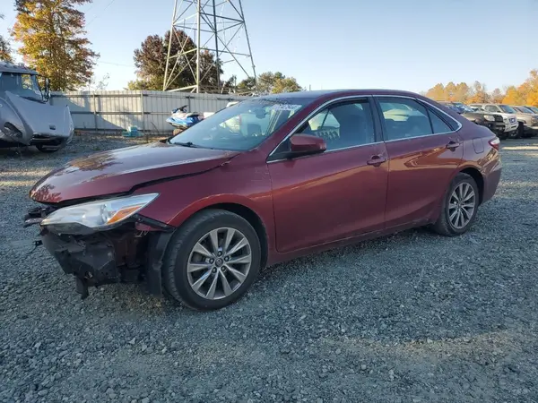 4T1BF1FK0GU610503 2016 TOYOTA CAMRY - Image 1
