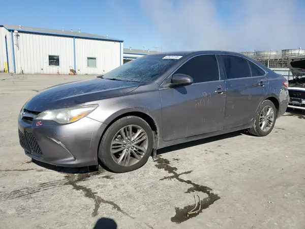4T1BF1FK0GU611344 2016 TOYOTA CAMRY - Image 1