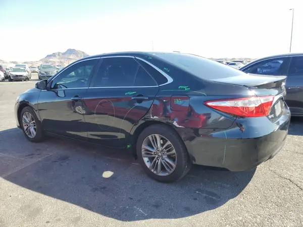 4T1BF1FK0GU611425 2016 TOYOTA CAMRY - Image 2
