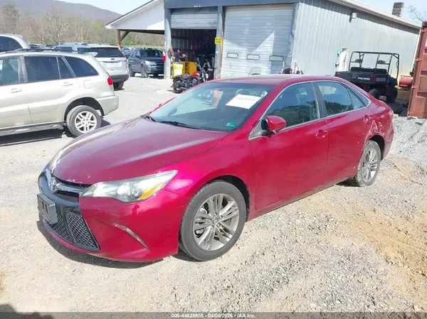 4T1BF1FK0GU612977 2016 TOYOTA CAMRY - Image 2