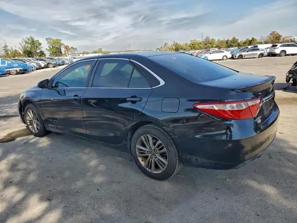 4T1BF1FK0GU615314 2016 TOYOTA CAMRY - Image 2