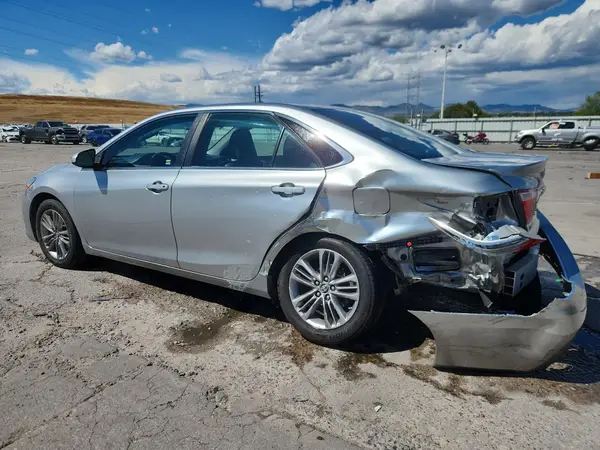 4T1BF1FK0HU267757 2017 TOYOTA CAMRY - Image 2