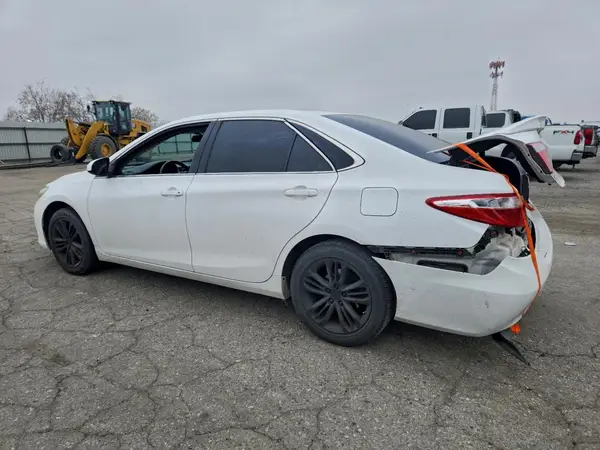 4T1BF1FK0HU270819 2017 TOYOTA CAMRY - Image 2