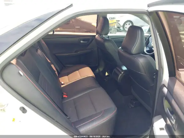 4T1BF1FK0HU272554 2017 TOYOTA CAMRY - Image 8
