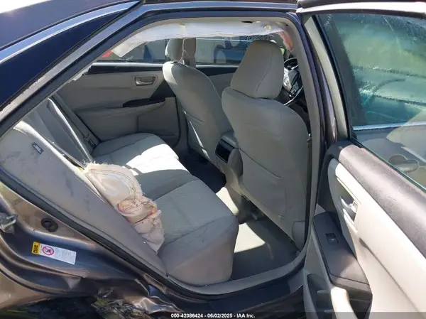 4T1BF1FK0HU273574 2017 TOYOTA CAMRY - Image 8
